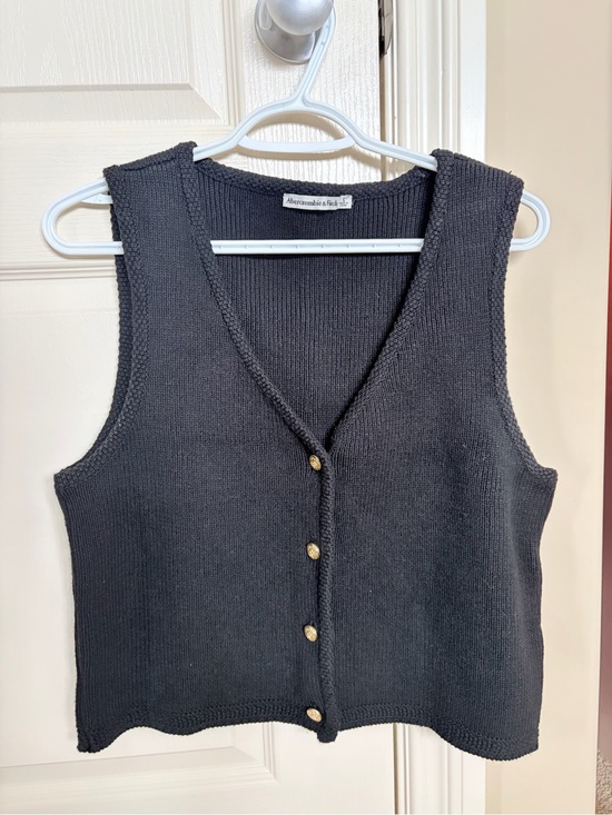 Abercrombie & Fitch Tops - Abercrombie & Fitch Black and Striped Set Ribbed Knit Vest with Button Detail